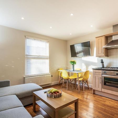 One Bedroom Flat In Bush Hill Park Enfield Εξωτερικό φωτογραφία