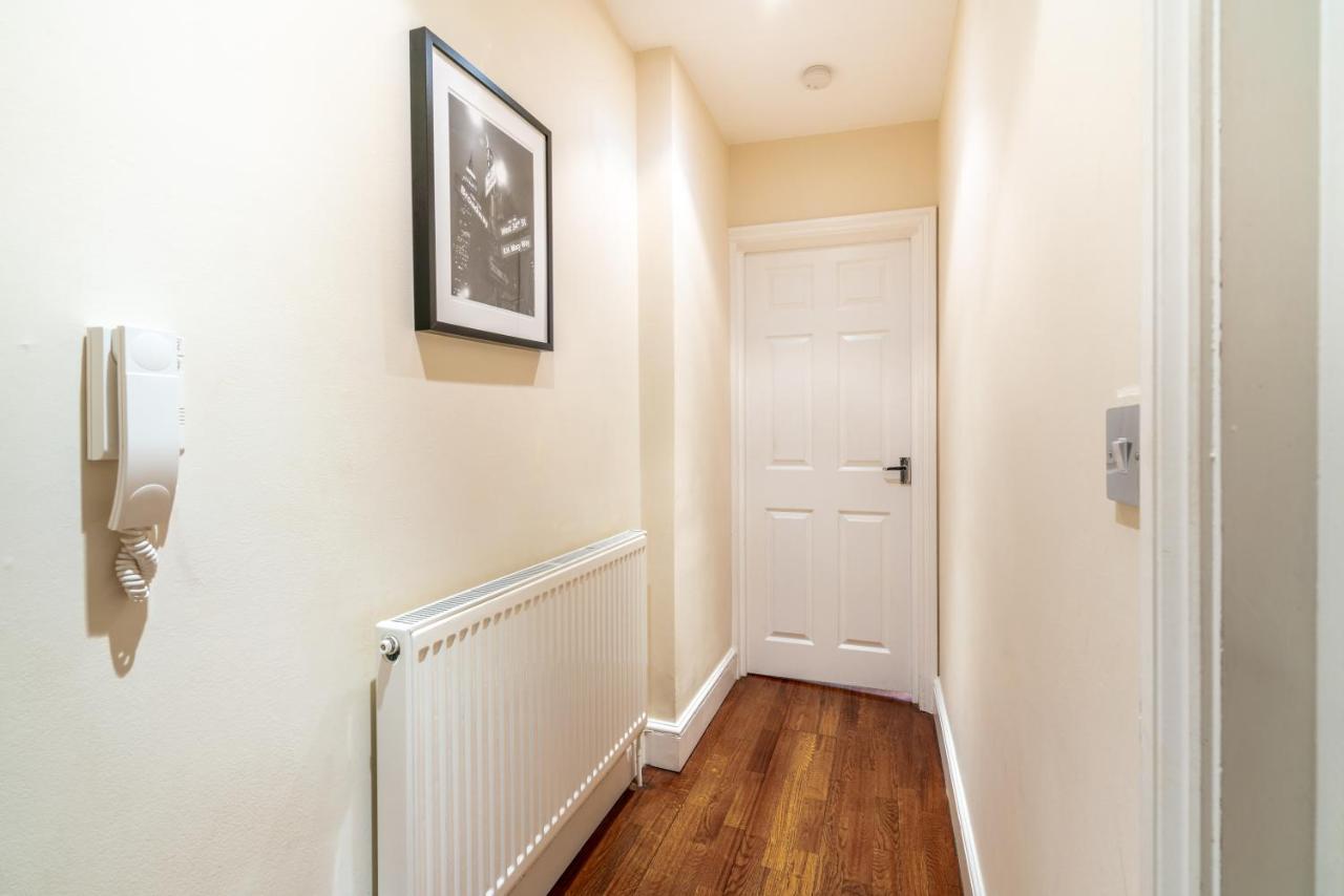 One Bedroom Flat In Bush Hill Park Enfield Εξωτερικό φωτογραφία