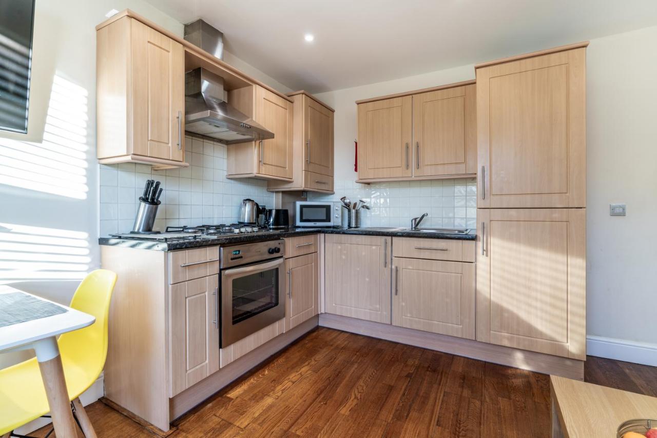 One Bedroom Flat In Bush Hill Park Enfield Εξωτερικό φωτογραφία
