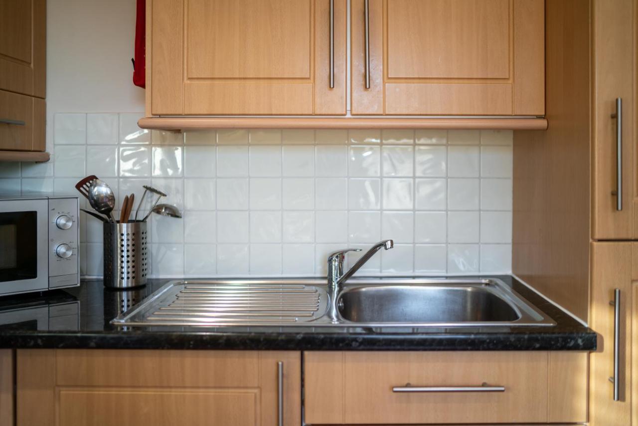 One Bedroom Flat In Bush Hill Park Enfield Εξωτερικό φωτογραφία